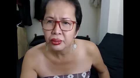 Snapshot of champaka123 chatting on 10/15/25, 01:39 champaka online show from 10/15/25, 01:39