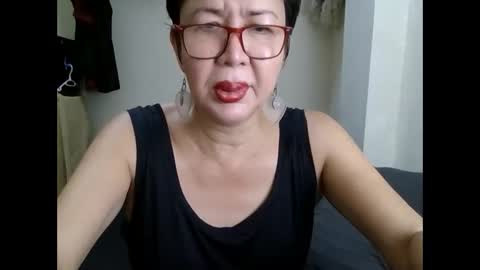 Snapshot of champaka123 chatting on 10/18/25, 02:36 champaka online show from 10/18/25, 02:36