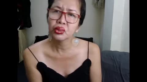 Snapshot of champaka123 chatting on 10/19/25, 09:37 champaka online show from 10/19/25, 09:37