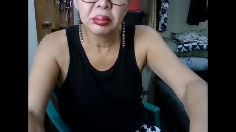 Snapshot of champaka123 chatting on 11/10/25, 12:09 champaka online show from 11/10/25, 12:09