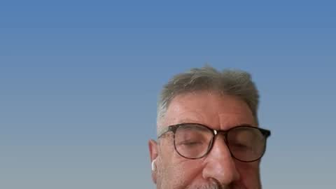Snapshot of champsex305610 chatting on 06/04/26, 01:50 champsex305610 online show from 06/04/26, 01:50