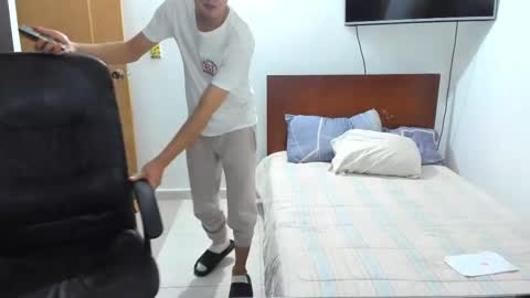 Kenji online show from 11/26/25, 01:17