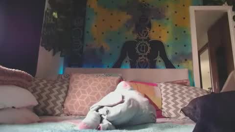 Snapshot of chaneel_ chatting on 04/16/26, 09:15 Chanel M. online show from 04/16/26, 09:15