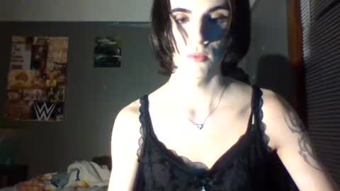 Snapshot of chanel2002 chatting on 03/06/25, 12:10 chanel2002 online show from 03/06/25, 12:10