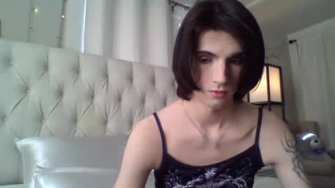 Snapshot of chanel2002 chatting on 03/11/25, 02:07 chanel2002 online show from 03/11/25, 02:07