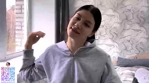 Amelia online show from 10/04/25, 06:55