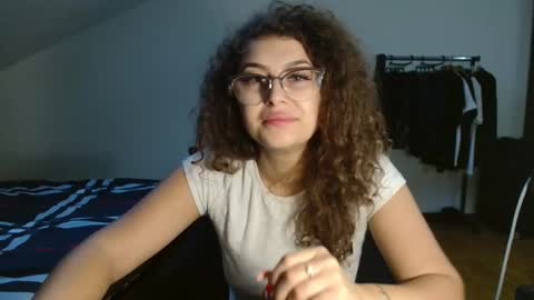 Stephanieblisss online show from 01/03/25, 12:19