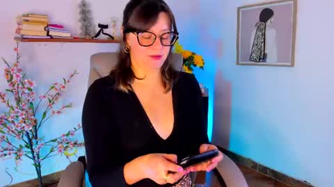 Snapshot of chanell_taylor_ chatting on 06/15/26, 05:37 chanell online show from 06/15/26, 05:37