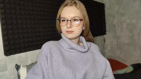 Lia online show from 02/13/26, 07:15