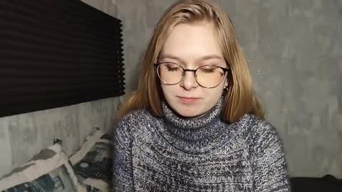 Lia online show from 02/27/26, 07:41