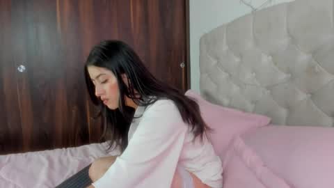 Snapshot of chanellgv chatting on 01/23/25, 04:26 Chanell online show from 01/23/25, 04:26