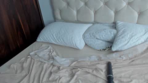 Snapshot of chanellgv chatting on 03/07/25, 12:26 Chanell online show from 03/07/25, 12:26