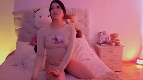 Snapshot of chanellgv chatting on 09/14/25, 08:52 Chanell online show from 09/14/25, 08:52