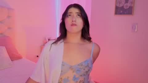 Snapshot of chanellgv chatting on 09/28/25, 08:25 Chanell online show from 09/28/25, 08:25