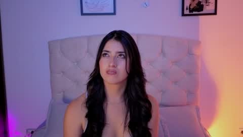 Snapshot of chanellgv chatting on 10/08/25, 10:07 Chanell online show from 10/08/25, 10:07