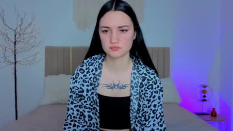 Snapshot of chanelsecrett chatting on 05/23/26, 08:07 Evelina online show from 05/23/26, 08:07