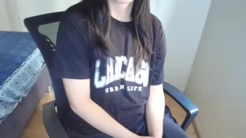 Snapshot of chanelsexyy chatting on 01/06/26, 03:16 Viviana 3 online show from 01/06/26, 03:16