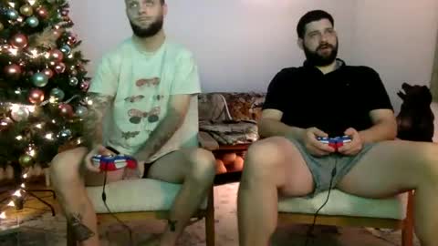 Snapshot of change340 chatting on 12/28/24, 01:29 TATS AND TANNED online show from 12/28/24, 01:29