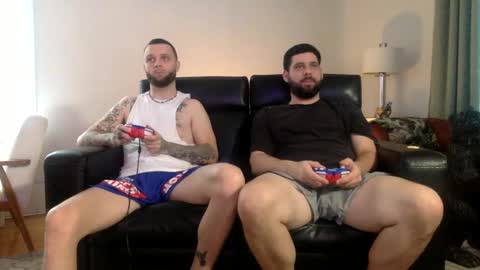 Snapshot of change340 chatting on 01/04/25, 08:16 TATS AND TANNED online show from 01/04/25, 08:16