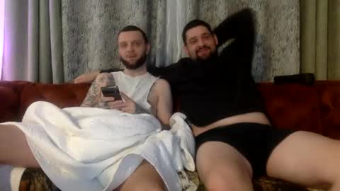 Snapshot of change340 chatting on 02/06/25, 02:11 TATS AND TANNED online show from 02/06/25, 02:11