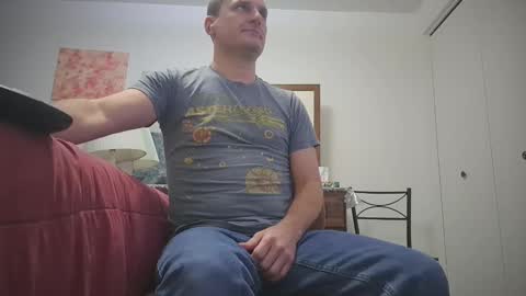 Snapshot of changej chatting on 12/31/24, 10:56 changej online show from 12/31/24, 10:56