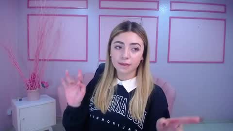 channel_blonde_a online show from 12/13/24, 04:49