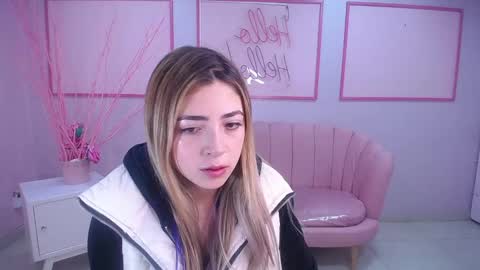 channel_blonde_a online show from 12/23/24, 04:39