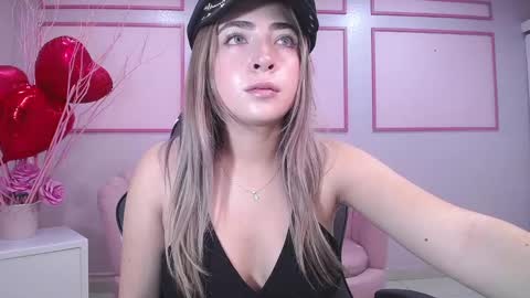 Snapshot of channel_blonde_a chatting on 02/20/25, 04:36 channel_blonde_a online show from 02/20/25, 04:36