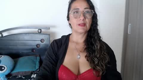 Snapshot of channel_moon9 chatting on 01/19/25, 08:09 channel moon9 online show from 01/19/25, 08:09