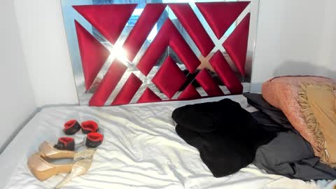 Chanell online show from 02/25/25, 03:42