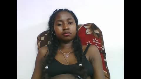 Snapshot of chantale483461 chatting on 04/20/26, 06:31 chantale483461 online show from 04/20/26, 06:31