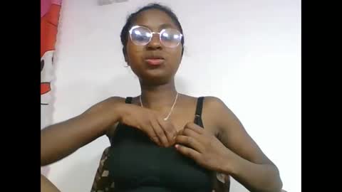 Snapshot of chantale483461 chatting on 05/03/26, 08:42 chantale483461 online show from 05/03/26, 08:42