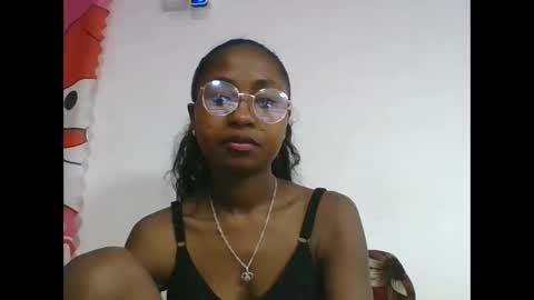 Snapshot of chantale483461 chatting on 05/04/26, 05:03 chantale483461 online show from 05/04/26, 05:03