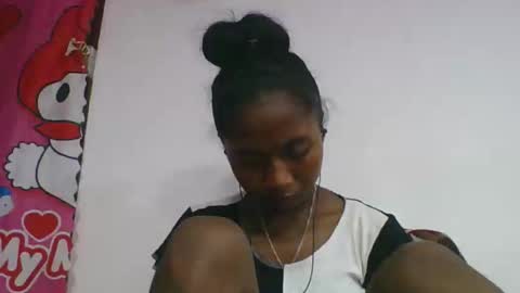 Snapshot of chantale483461 chatting on 05/14/26, 06:31 chantale483461 online show from 05/14/26, 06:31