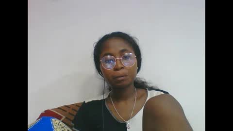 Snapshot of chantale483461 chatting on 05/18/26, 05:41 chantale483461 online show from 05/18/26, 05:41
