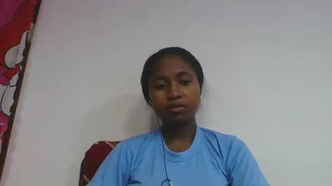 Snapshot of chantale483461 chatting on 05/19/26, 04:57 chantale483461 online show from 05/19/26, 04:57