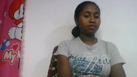Snapshot of chantale483461 chatting on 05/21/26, 06:09 chantale483461 online show from 05/21/26, 06:09