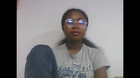 Snapshot of chantale483461 chatting on 05/22/26, 06:20 chantale483461 online show from 05/22/26, 06:20