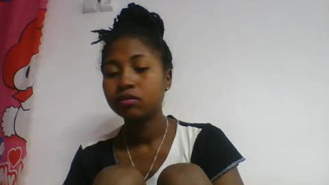 Snapshot of chantale483461 chatting on 06/30/26, 05:19 chantale483461 online show from 06/30/26, 05:19