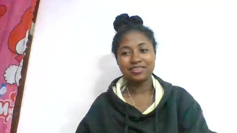 Snapshot of chantale483461 chatting on 06/30/26, 05:25 chantale483461 online show from 06/30/26, 05:25