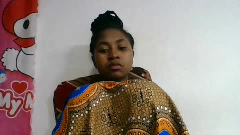 Snapshot of chantale483461 chatting on 07/13/26, 04:54 chantale483461 online show from 07/13/26, 04:54
