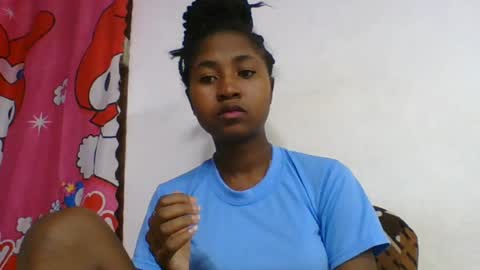Snapshot of chantale483461 chatting on 07/14/26, 04:50 chantale483461 online show from 07/14/26, 04:50