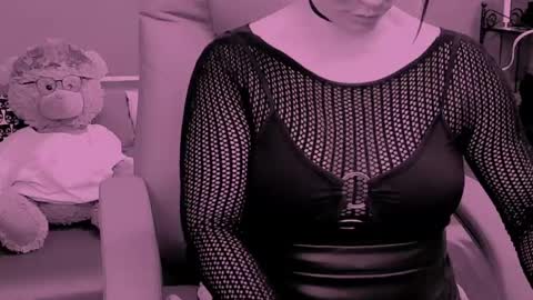 Snapshot of chantallovely chatting on 03/31/26, 11:21 The Queen online show from 03/31/26, 11:21