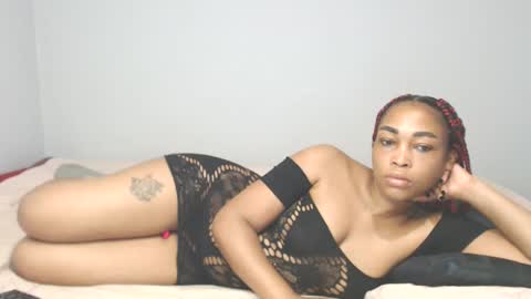 chantel87_ online show from 02/17/25, 04:31
