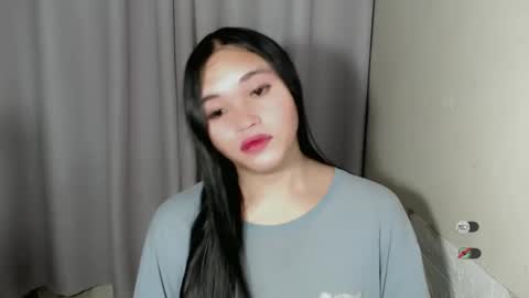 Snapshot of chantelle_fuckdoll chatting on 12/19/24, 02:01 CHANTELLE online show from 12/19/24, 02:01