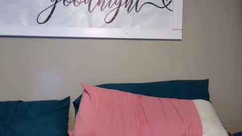 Snapshot of chaoswithchloe chatting on 04/06/26, 11:49 ChLoE online show from 04/06/26, 11:49