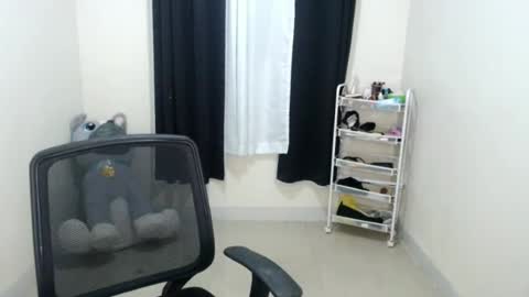 Cristine online show from 07/15/26, 04:56