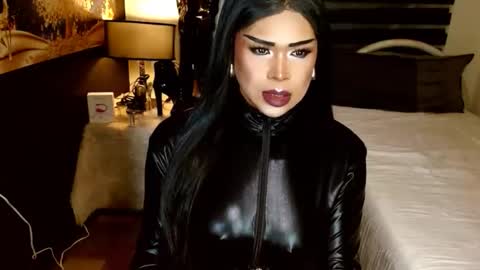 charismatic_apple online show from 02/13/26, 06:48