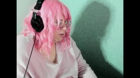 Snapshot of charisofthethreshold chatting on 04/25/26, 08:39 charisofthethreshold online show from 04/25/26, 08:39