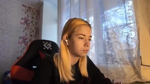 Snapshot of charleneschonert chatting on 11/17/25, 07:47 Nancy online show from 11/17/25, 07:47